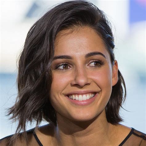 naomi scott bio